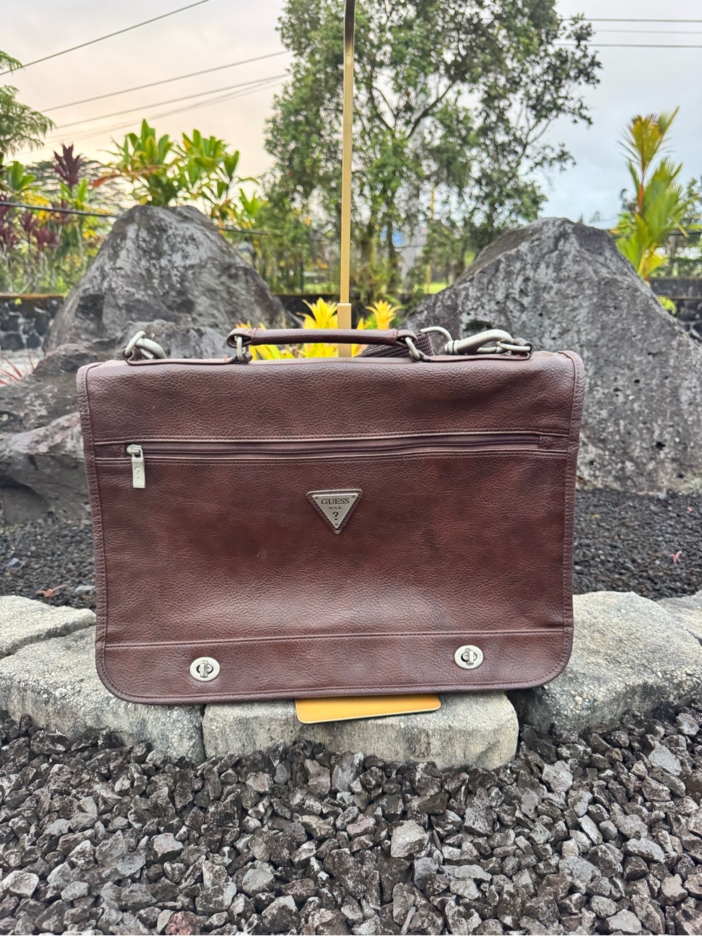 Guess Vintage USA Brown Pebbled Leather Briefcase Messenger Laptop Bag